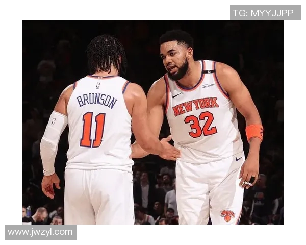 季前赛激战76人对决魔术双方球星表现引人注目精彩瞬间回顾